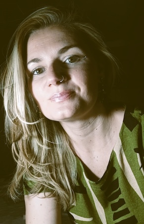 Coraggio, Mora Lucía